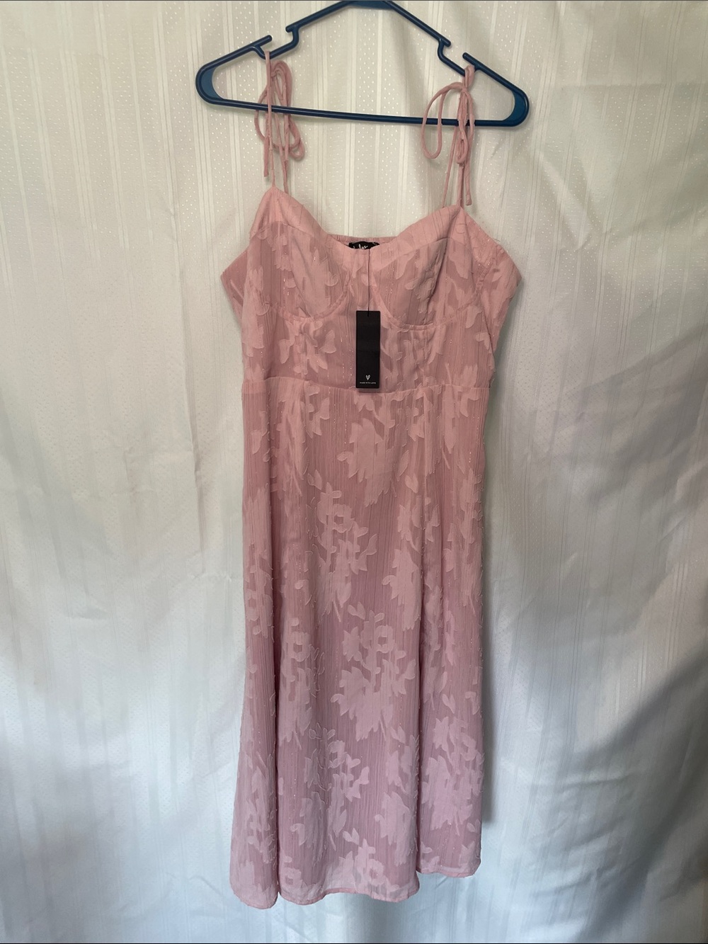 Lulu's  Women's Size  XLDusty Pink Floral Tie-Strap Midi Dress NWT